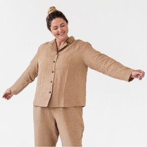 Magic Linen Laguna Lounge Top in Brown Windowpane
